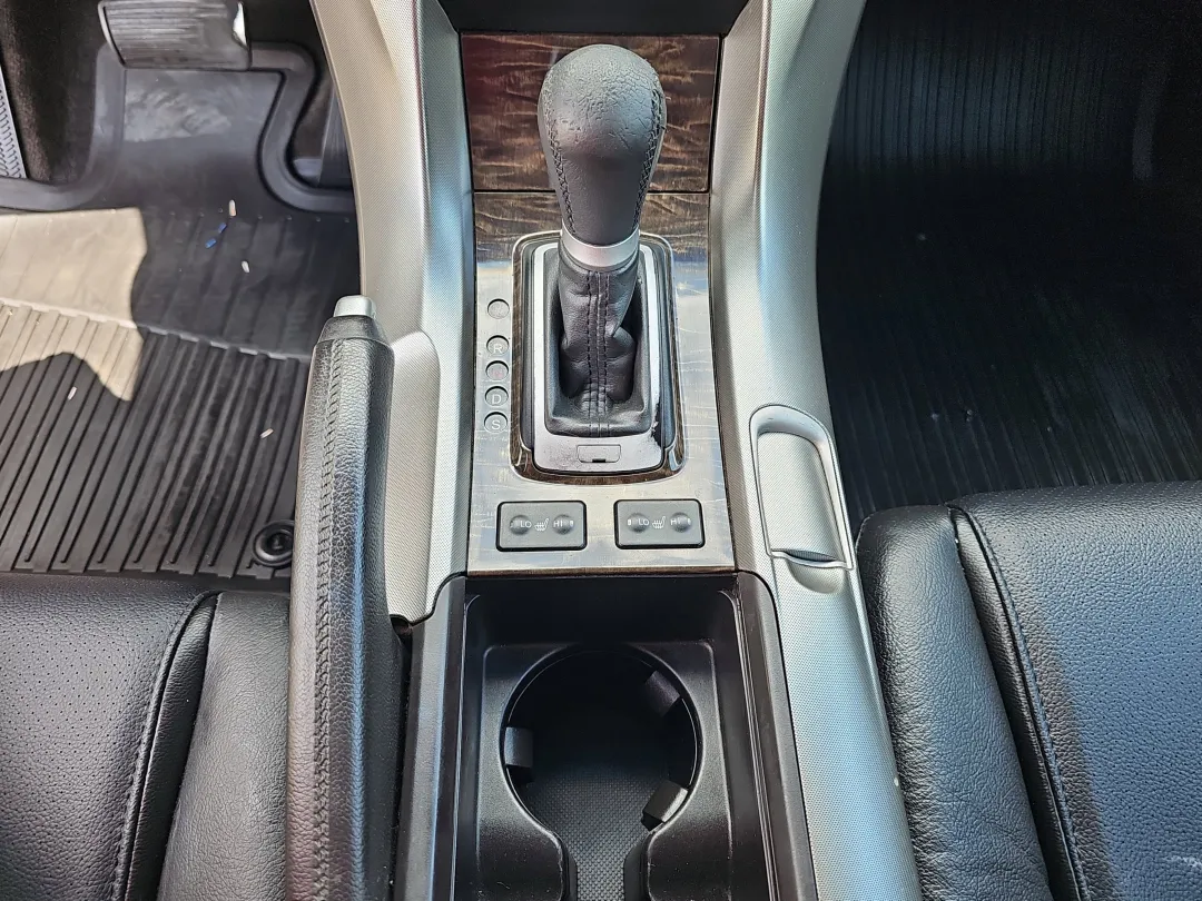 2010 Acura TL - 19UUA8F26AA012253 - Image #15