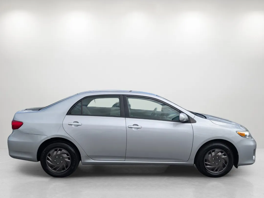2011 Toyota Corolla - 2T1BU4EE3BC685337 - Image #5