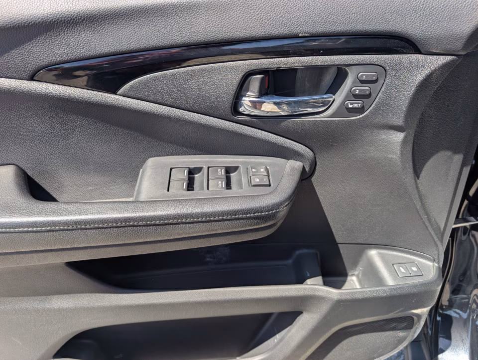 2017 Honda Pilot Elite - Photo 10