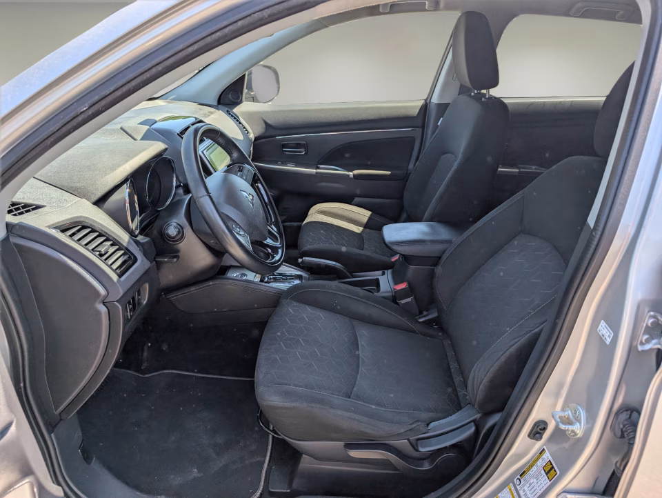 2021 Mitsubishi Outlander Sport SE - Photo 11