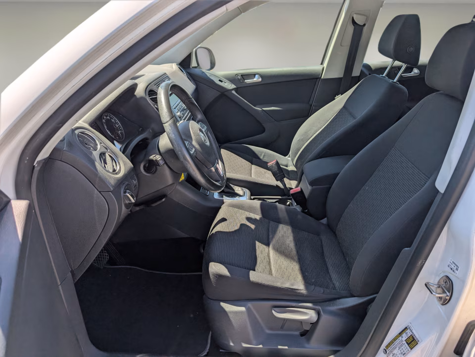 2014 Volkswagen Tiguan S - Photo 10